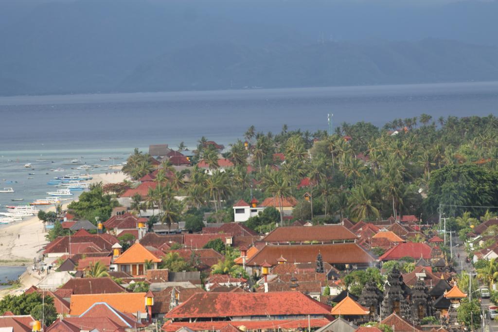 Nyoman Guesthouse And Grill Нуса-Лембонган Экстерьер фото